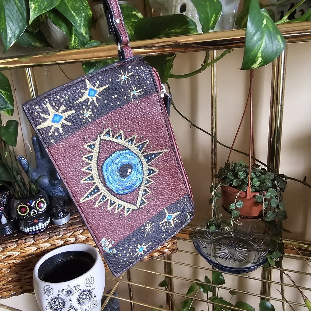 Custom painted wristlets - Picture 5 of 6